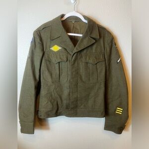 Vintage WW2 US Army IKE Wool and Lined Field Coat Jacket with Patches 36R